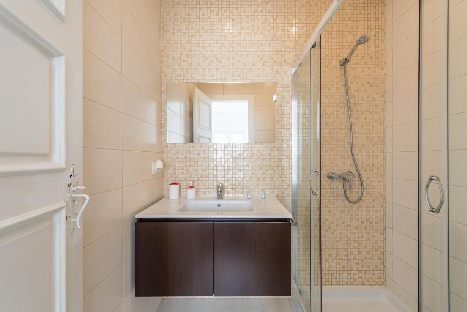 Guestready - Spacious Modern Stay In Porto บีลาโนวาเดกายา ภายนอก รูปภาพ
